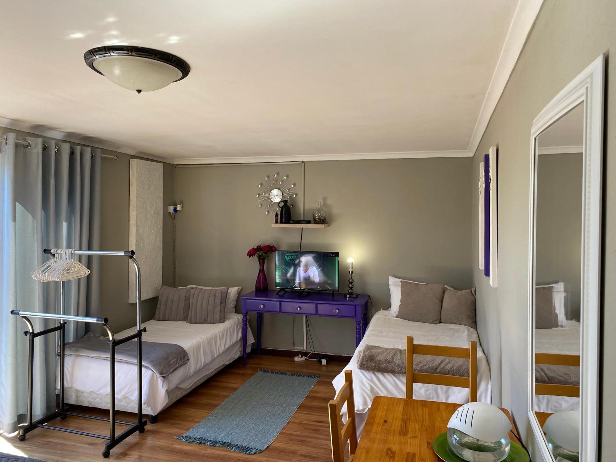 Azura Sleep Brackenfell Apartment Room photo